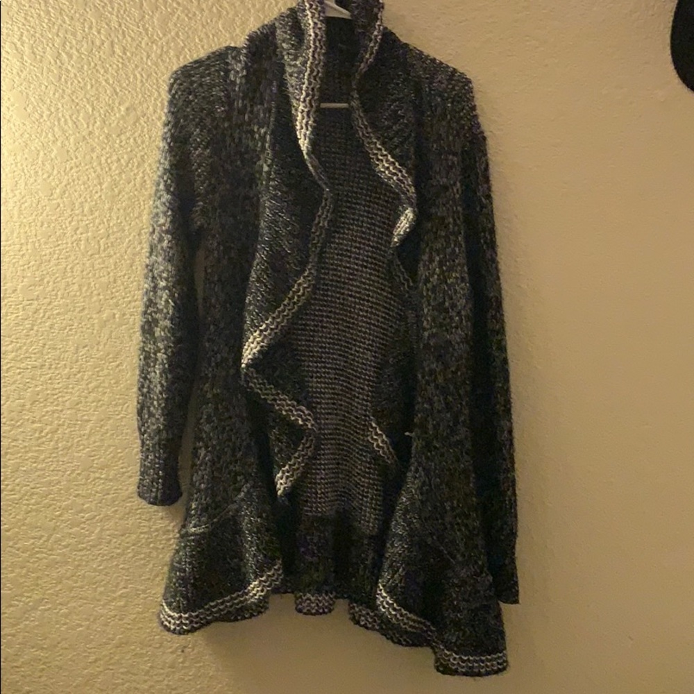 Elegant knit sweater